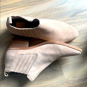 Dolce vita Chelsea boots